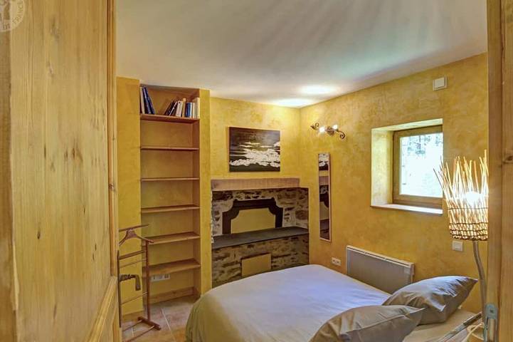 Cozy cottage with stunning views near Saint-Étienne in Saint-Étienne, Pilat Regional Nature Park