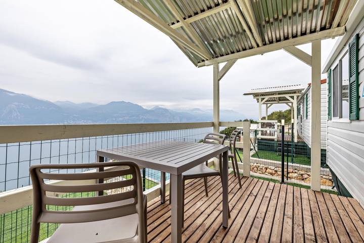 Camping für 4 Personen, mit Garten und Seeblick