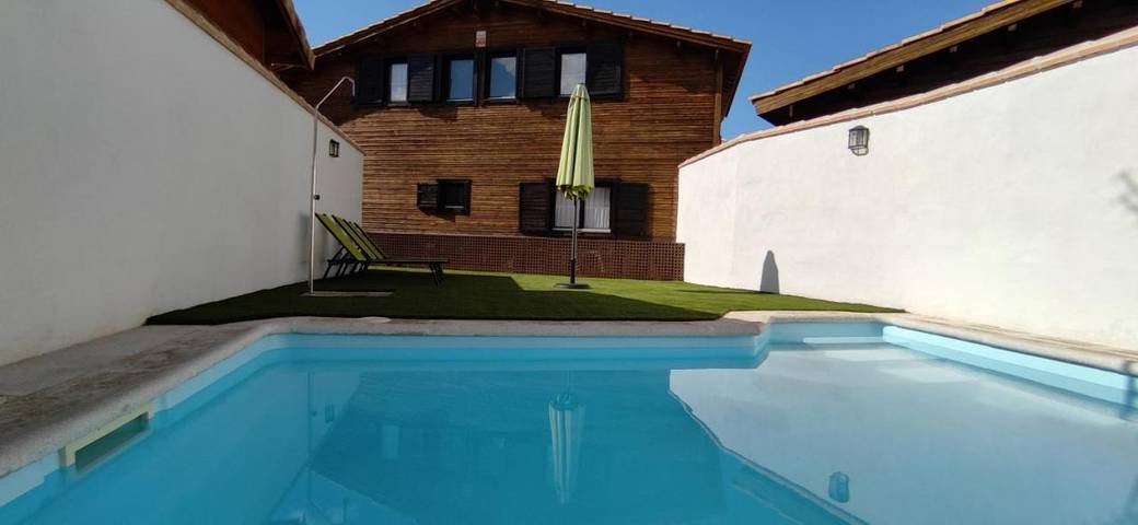 Casa de vacaciones para 2 personas, con piscina además de jardín y vistas, Se admiten mascotas en Provincia de Toledo - 4