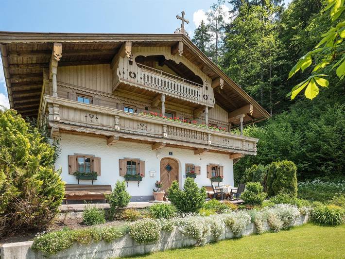 Ferienwohnung für 4 Personen, mit Garten und Balkon, kinderfreundlich