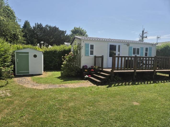 Camping pour 4 personnes, avec jardin et terrasse
