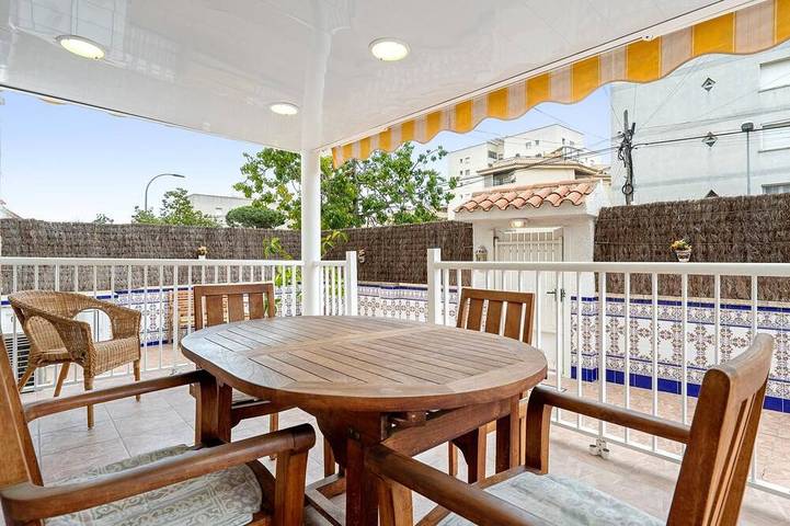 Villa pour 4 personnes, avec balcon - 1