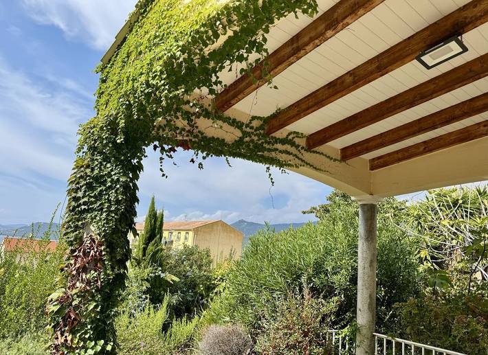 Location de vacances pour 8 personnes, avec jardin à Propriano - 4