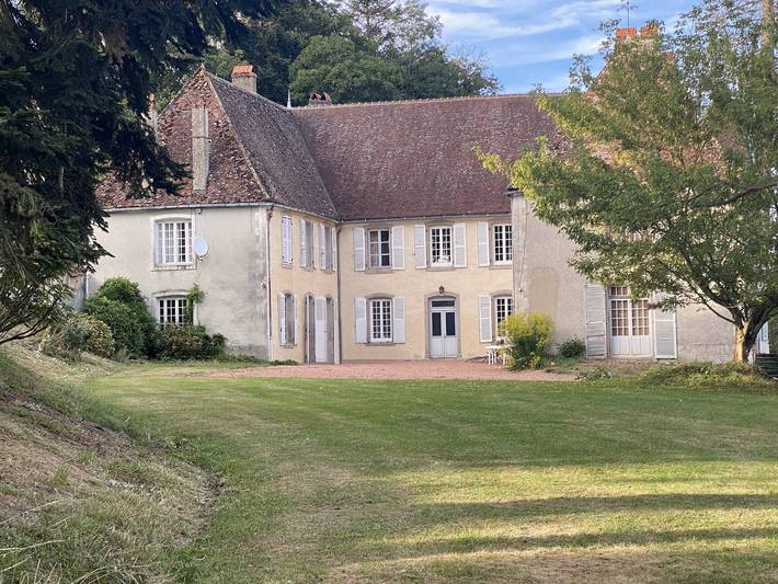 Château pour 16 personnes, avec Jardin et Vue en Bourgogne