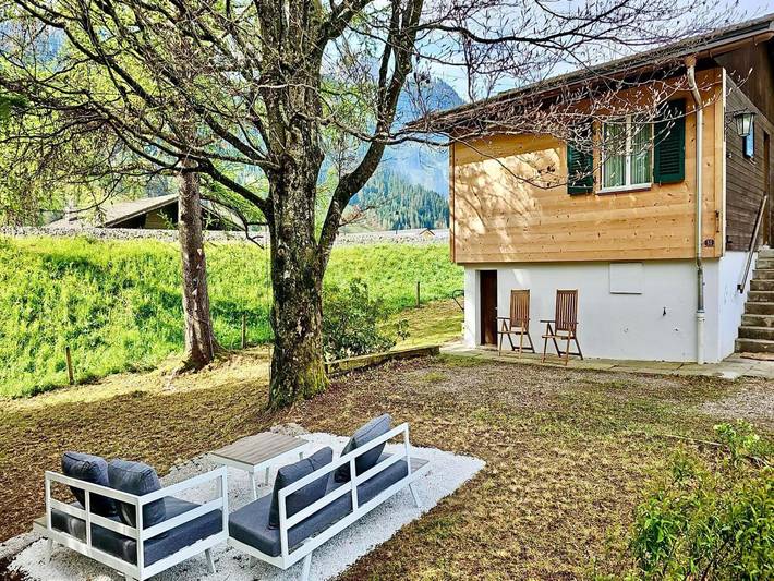 Ferienhaus für 6 Personen, mit Garten in Rougemont