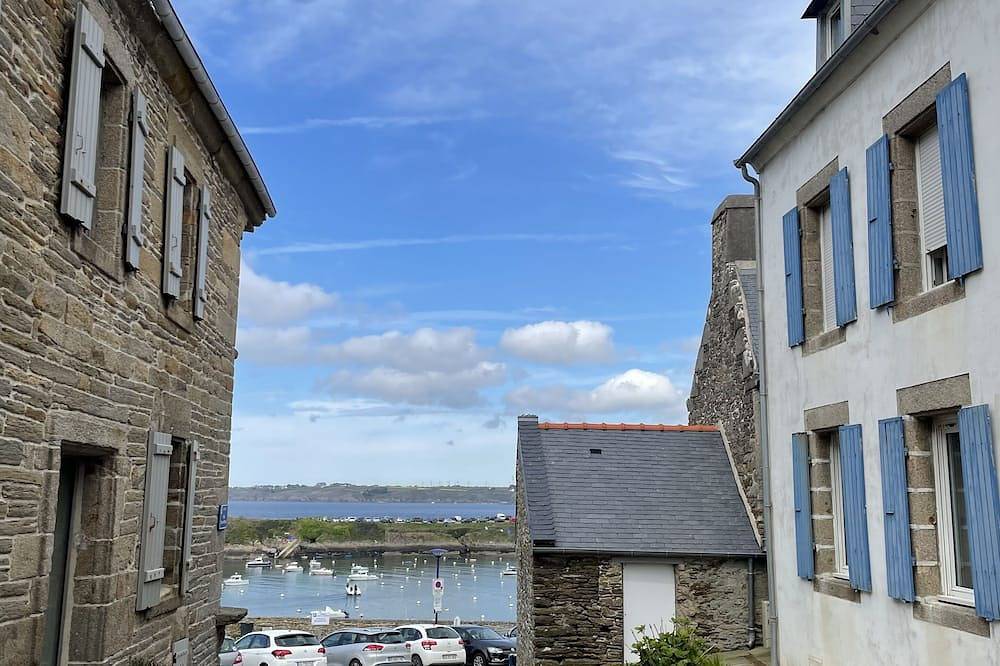 Appartement entier, Appartement vue mer, très proche embarcadère pour les îles et de 2 plages in Le Conquet, Région de Brest