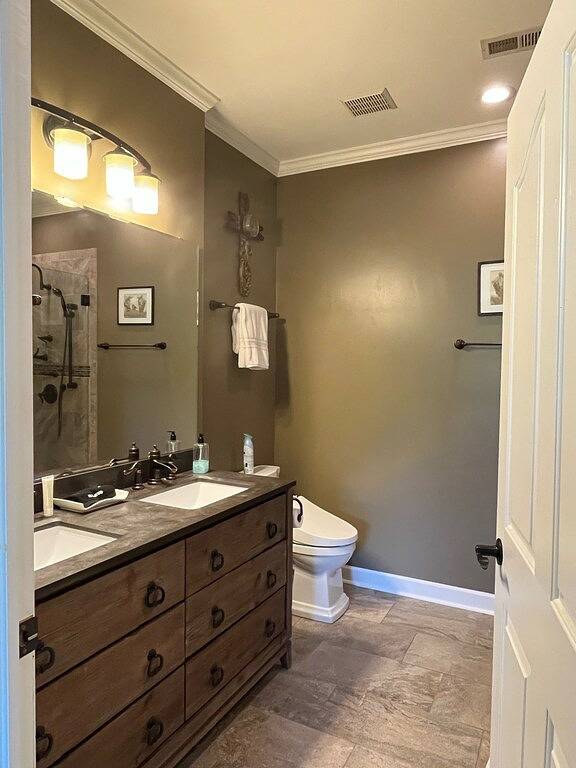 Ganze Wohnung, Lake Toxaway Falls: Waterfall Views, Luxury Condo, minutes from hiking! in Lake Toxaway