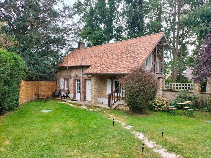 Chambre d’hôte pour 2 personnes, avec jardin et terrasse en France