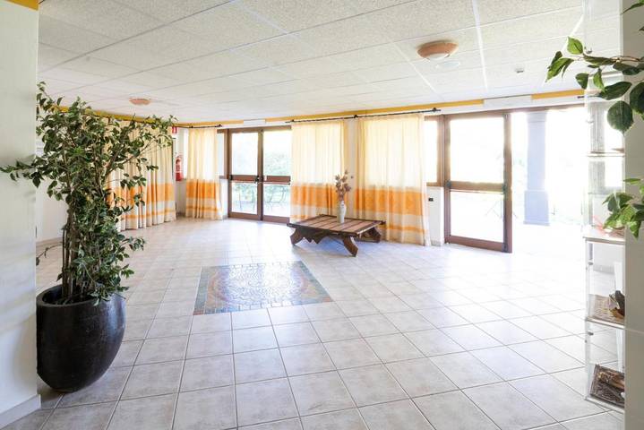 Hôtel pour 3 personnes, avec piscine et jacuzzi ainsi que jardin et sauna à Arborea - 4