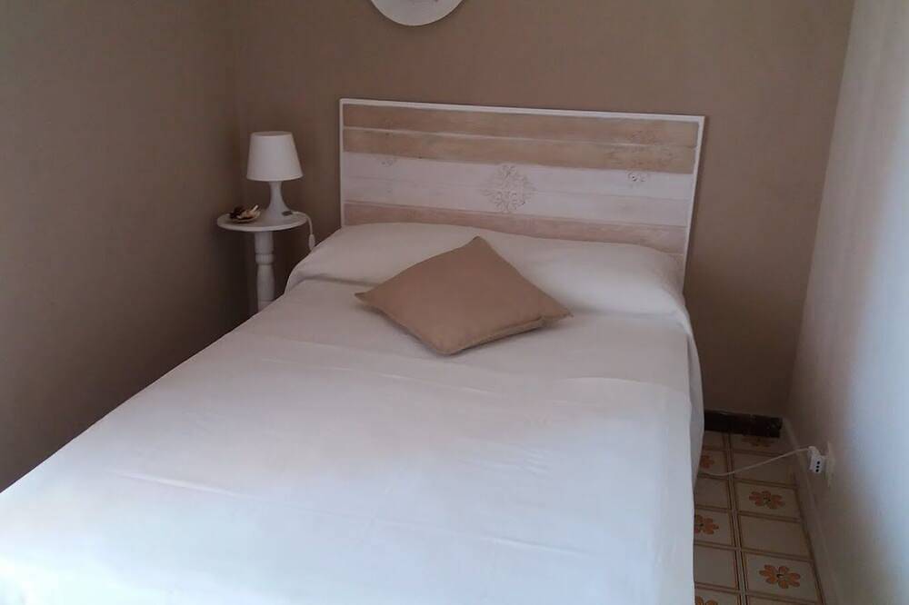 Comfortable Pool Villa With Large Garden Surrounding White Fountains in Fontane Bianche, Cassibile