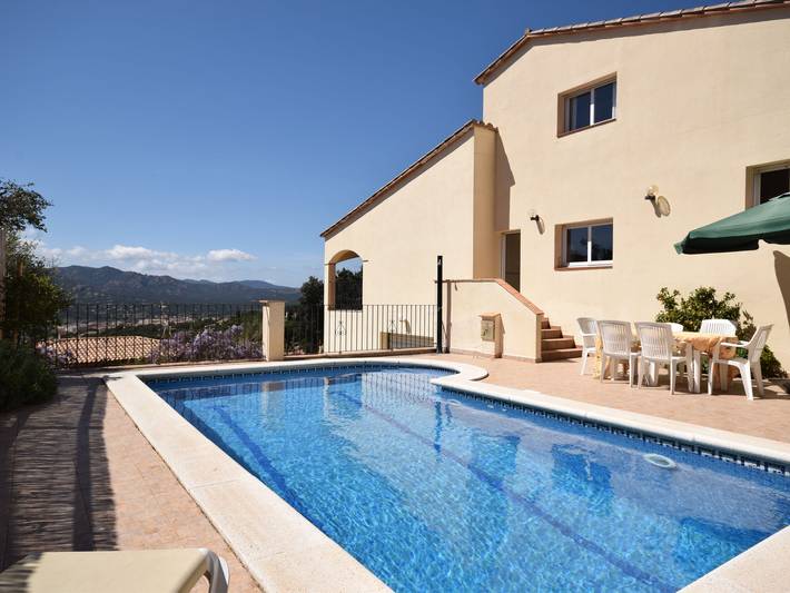 Casa de vacaciones para 8 personas, con piscina y balcón, Familias con niños en Santa Cristina de Aro