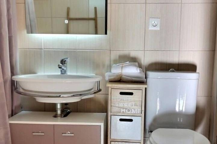 Apartamento entero, Near Lozari beach, cosy apartment in Losari, Belgodère