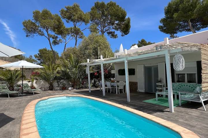 Villa für 8 Personen, mit Garten und Terrasse in Cala Figuera