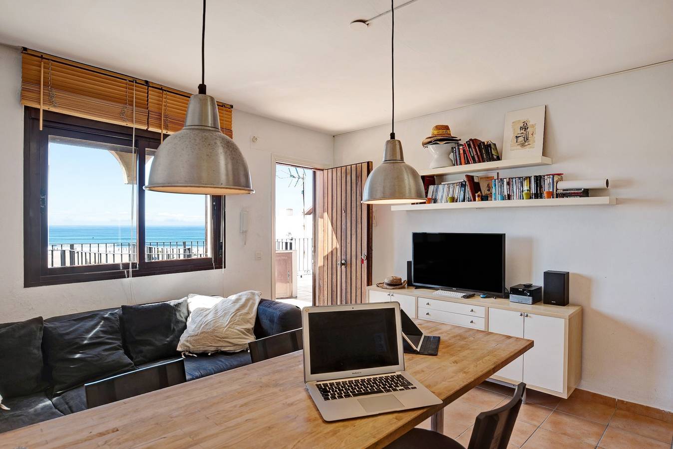 Ganze Wohnung, Apartment "Ático Heaven on Earth in Zahara" mit Berg- und Meerblick in Zahara de los Atunes, Barbate