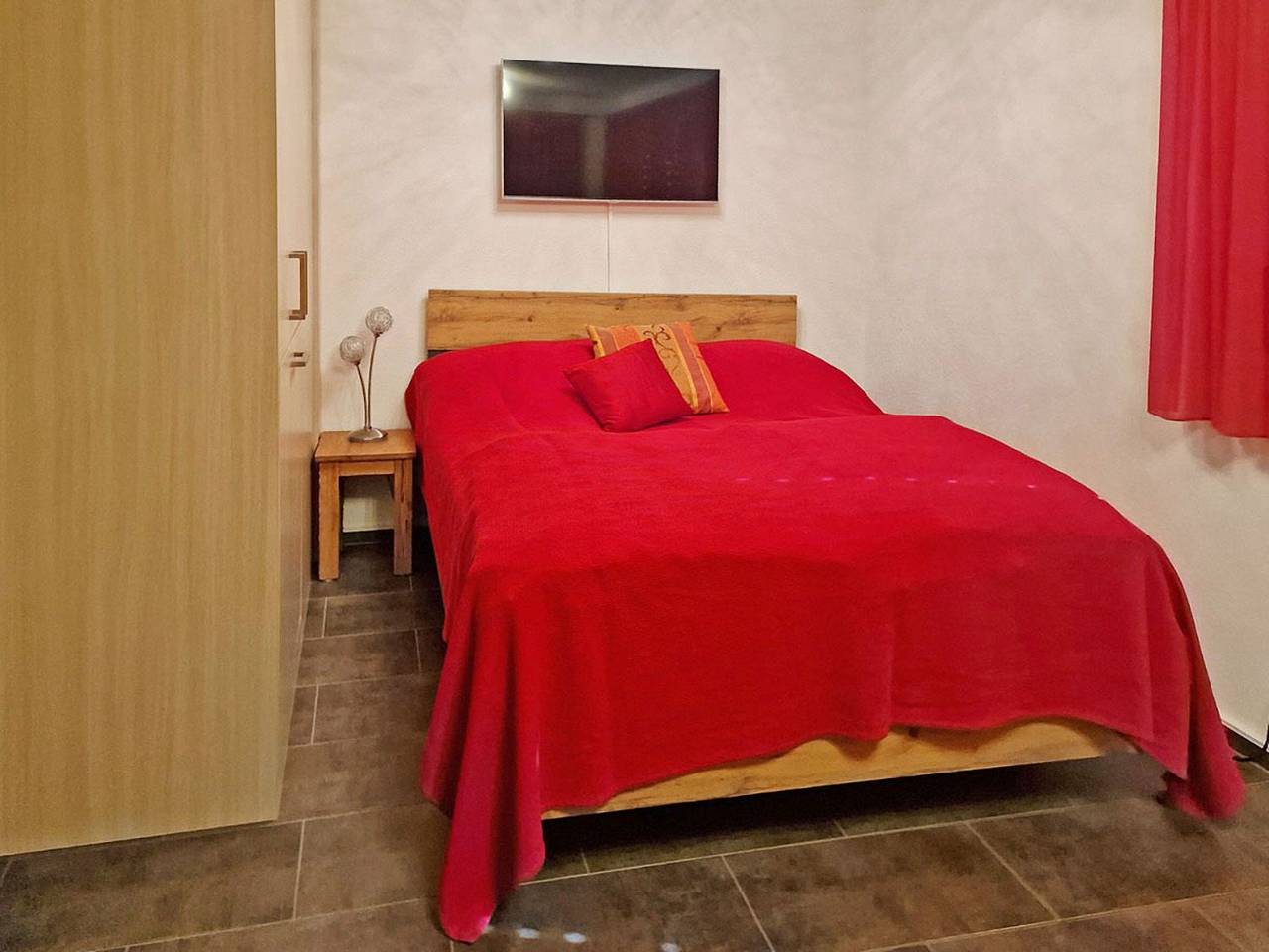 Ganze Ferienwohnung, Studio Flumserberg in Flums, Churer Rheintal