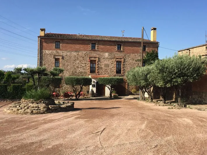 Alojamiento y desayuno para 2 personas, con terraza y piscina - 1