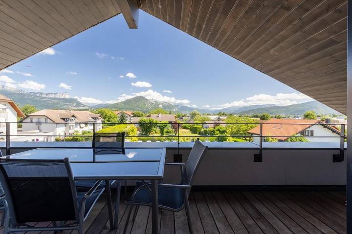 Gîte pour 6 personnes, avec Terrasse à Metz-Tessy