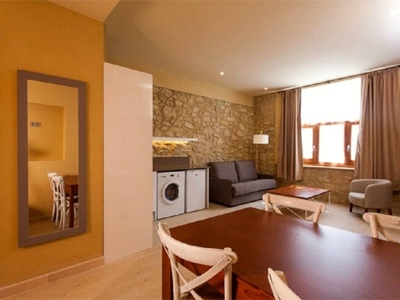 Ganzes Studio, Modernes Studio in Pals mit Wlan und Klimaanlage, Platz für 4 Personen in Pals, Costa Brava