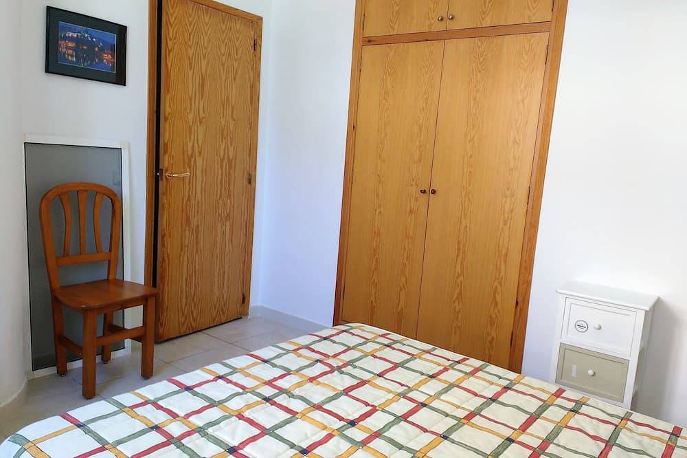 Villa with private pool for 7 people, 4000m from the beach, private pool in Terres de l'Ebre, Costa Dorada