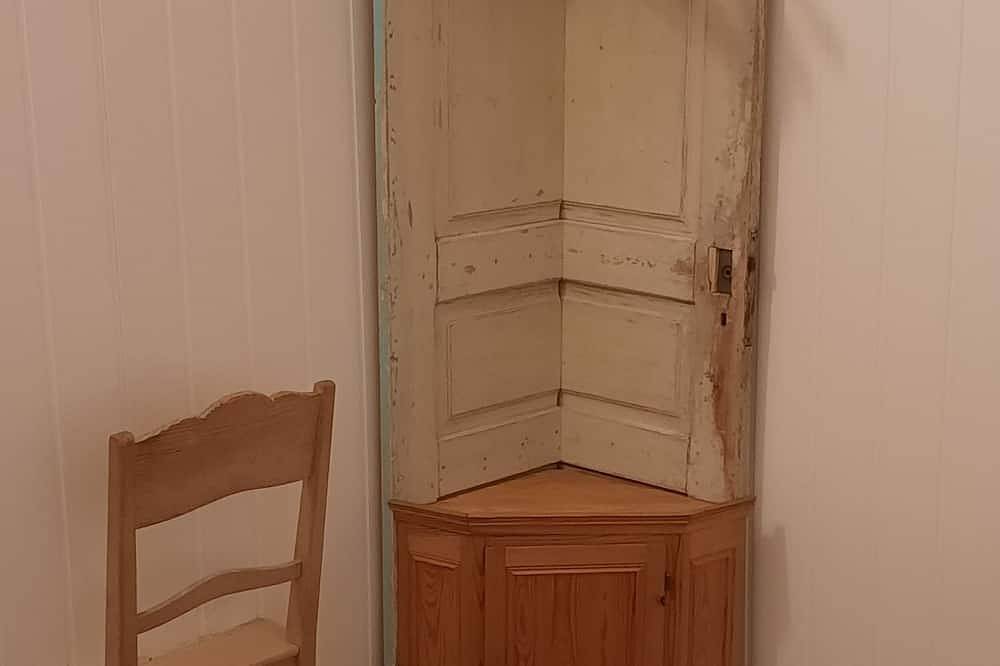 Rosa's Stuga, ein schönes Haus für zwei Personen inmitten wunderschöner Natur. in Värmland