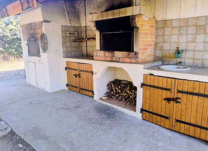 Gîte pour 6 personnes, avec terrasse ainsi que jardin et piscine à Rians - 2