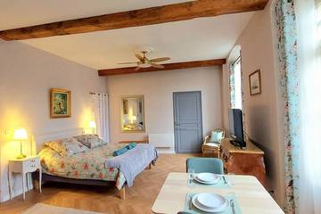 Gîte pour 2 personnes, avec jardin à Molitg-les-Bains