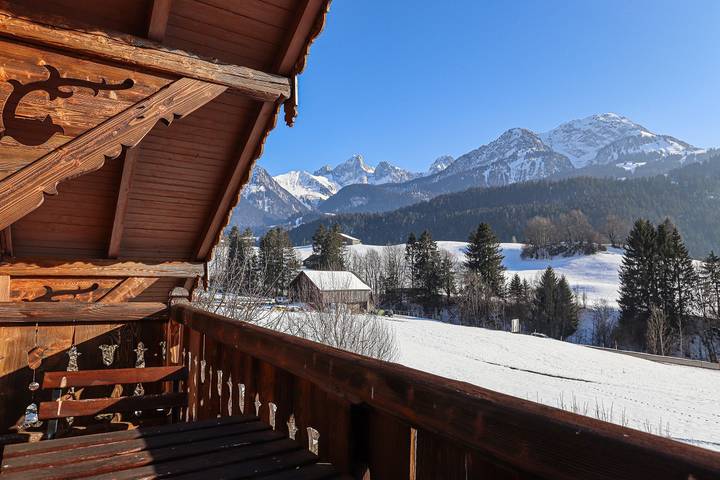 Gîte pour 9 personnes, avec jardin et terrasse, animaux acceptés à Château-d' Œx - 2