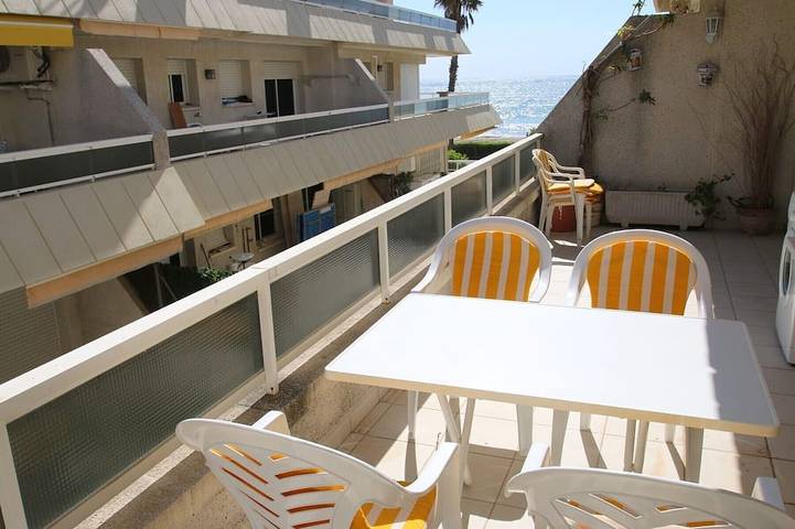 Apartamento para 4 personas, con piscina y jardín en Parque de Montroig