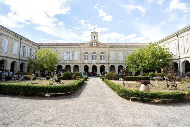 Location de vacances pour 5 personnes, avec piscine ainsi que bassin pour enfant et terrasse dans Lac d'Uby - 3