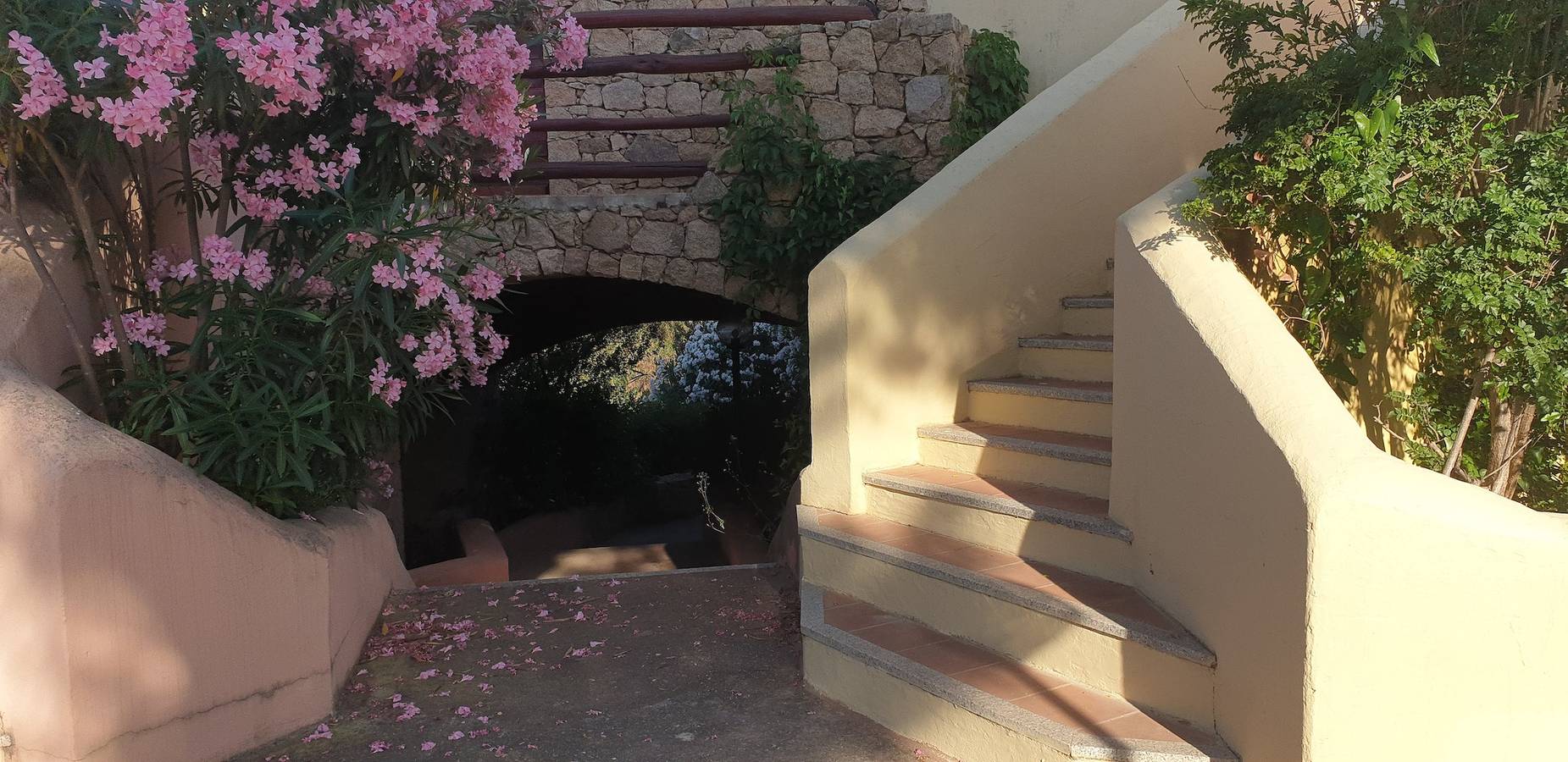 Entire apartment, Seaview Cottage • Walk to Beach • Sunset Terrace in Trinità d'Agultu e Vignola region, Gallura