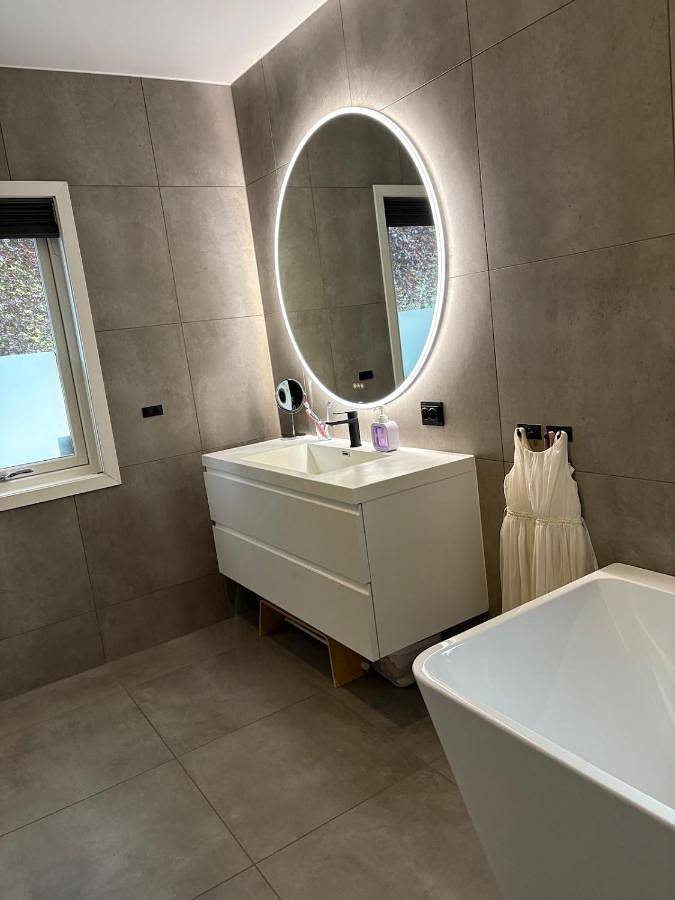 Villa für 9 Personen, mit Pool und Garten sowie Ausblick, mit Haustier in Ålesund - 4