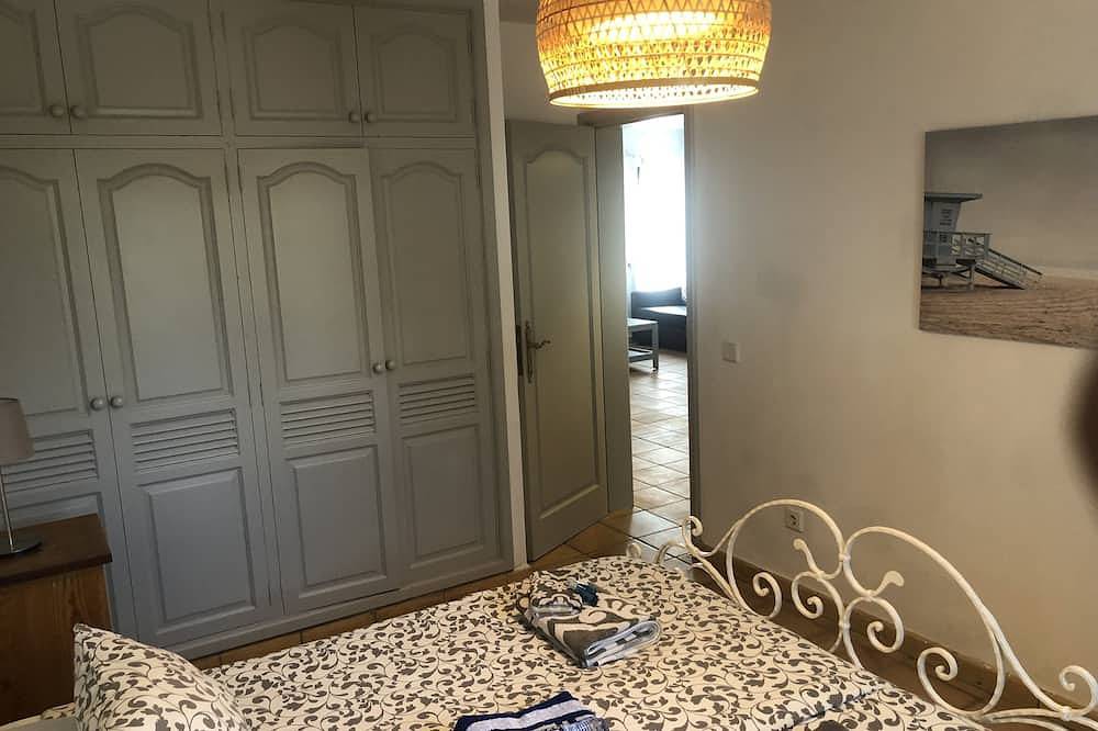 Duplex B16 in a quiet complex with pool 150 m from the sea in Charco del Palo, Haría