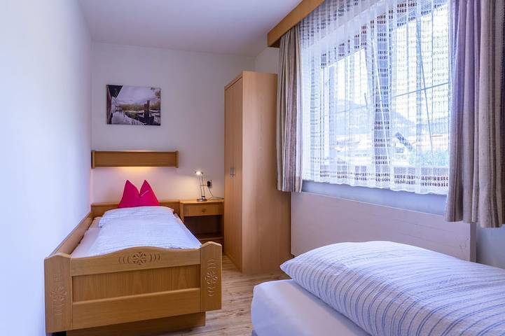 Ferienwohnung für 6 Personen, mit Garten und Balkon in Grän - 2