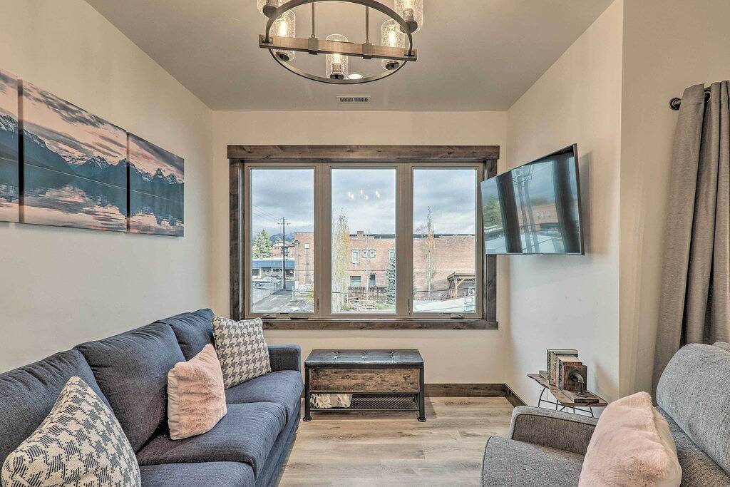 Ganze Wohnung, Sleek Columbia Falls Condo: Centrally Located! in Columbia Falls, Flathead Nationalwald