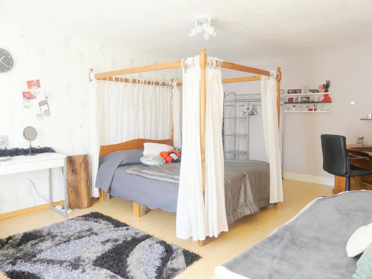 Appartement entier, Apartment in Portieux, Région d'Épinal