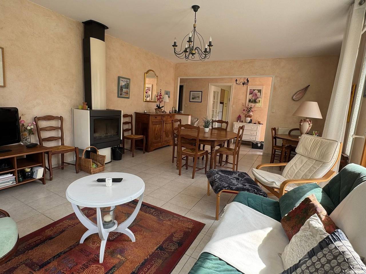 Helle Villa nahe Strände, Wifi, Haustiere erlaubt in Brison-Saint-Innocent, Chambéry und Umgebung