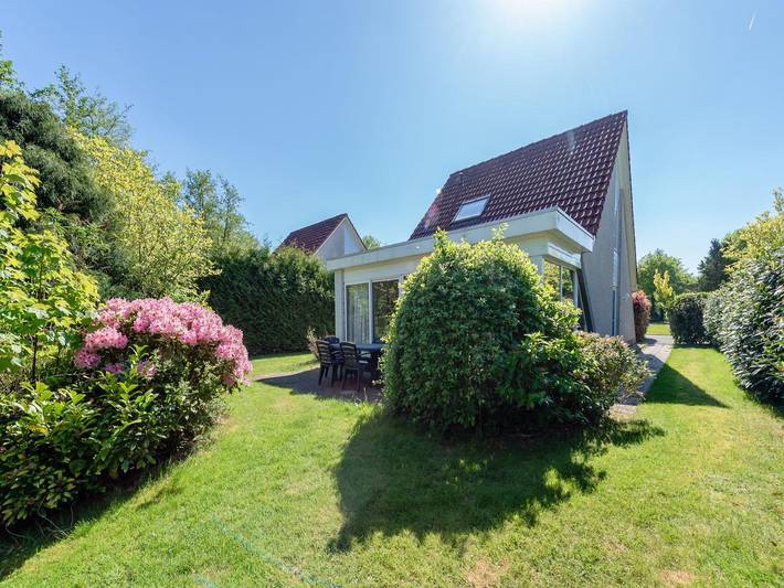 Vakantiehuis voor 4 personen, with tuin and sauna as well as terras in Provincie Groningen