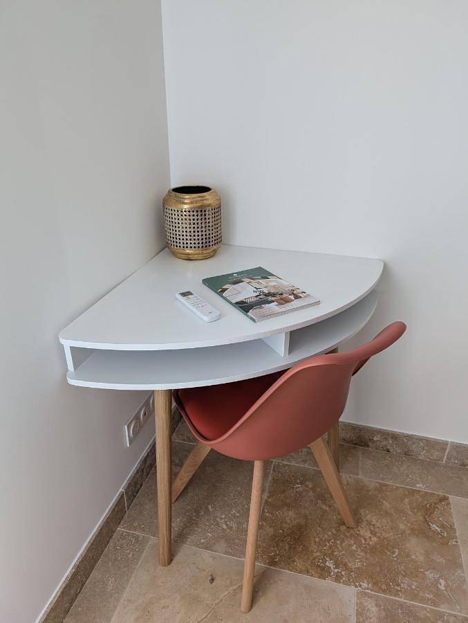 Location de vacances pour 6 personnes, avec piscine et jardin, adapté aux familles à Tourbes - 4