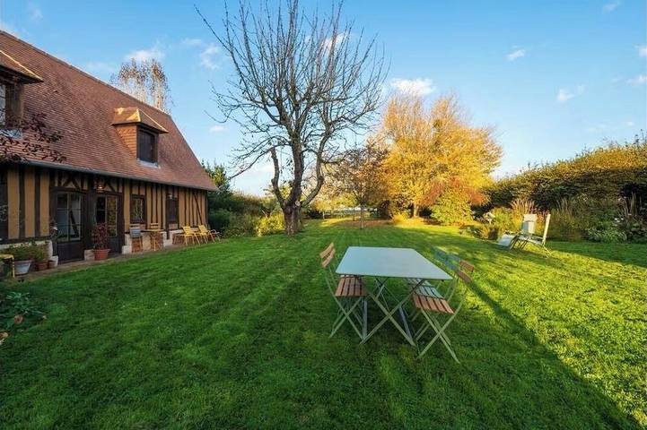 Location de vacances pour 10 personnes, animaux acceptés à Épégard