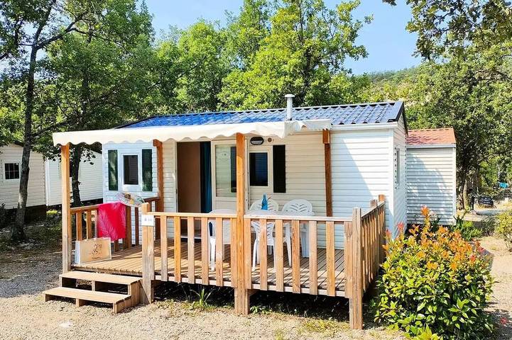 Camping pour 4 personnes à Bauduen