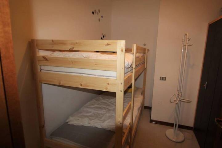 Ferienwohnung für 4 Personen, mit Garten und Pool in Brezzo di Bedero - 3