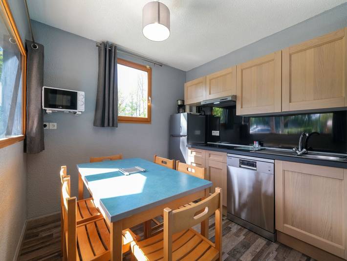 Comfortable holiday home with private terrace in Signy-le-Petit, Parc naturel régional des Ardennes