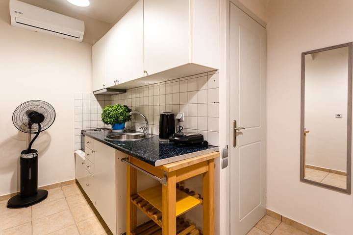 Kitries Summer Getaway - Eden Sandy Suite in Messenia region