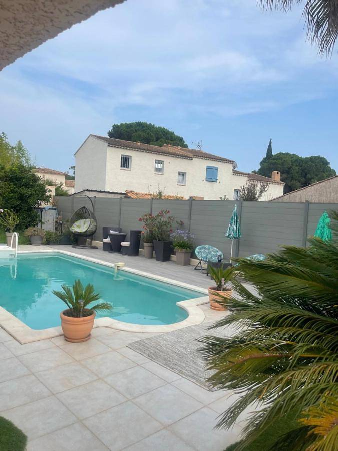 Maison d’hôte pour 2 personnes, avec piscine ainsi que jardin et vue à Fréjus - 3