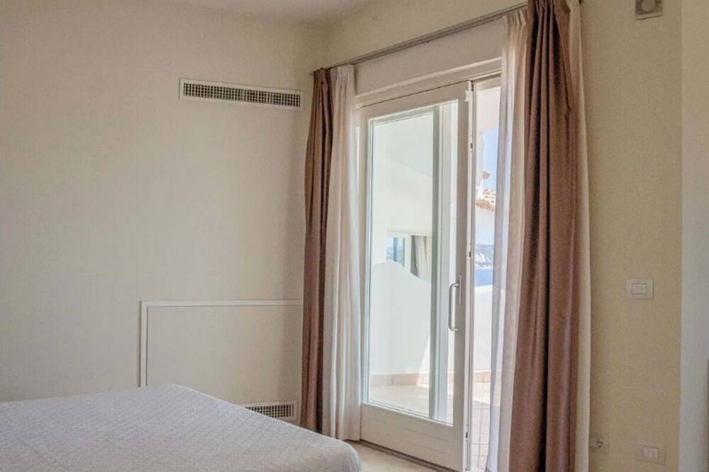 Villa Ossidiana in Palau (Sardegna), Gallura