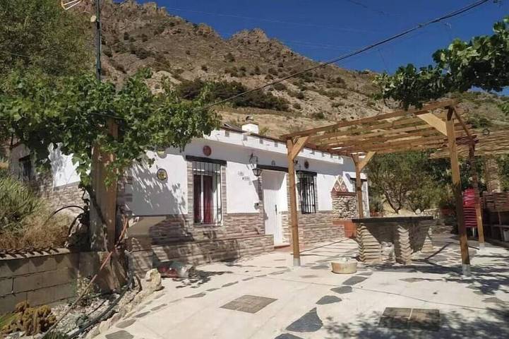 Casa de vacaciones para 9 personas, con jardín y terraza, Se admiten mascotas - 1