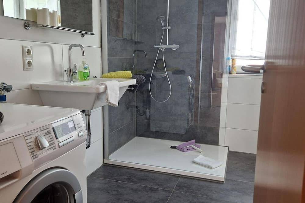 Ganze Wohnung, Ferienwohnung Panoramablick - Bio-Ferienweingut Leyendecker in Löf, Osteifel