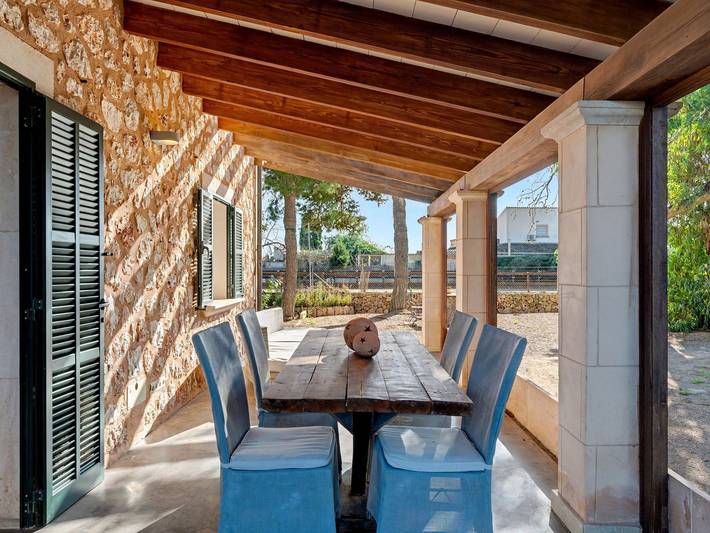 Ferienhaus für 7 Personen, mit Balkon und Pool sowie Garten, kinderfreundlich in Es Trenc - 3