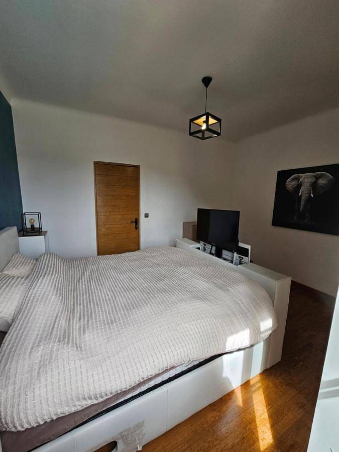 Location de vacances pour 10 personnes, avec jardin ainsi que vue et piscine, animaux acceptés à Cajarc - 3