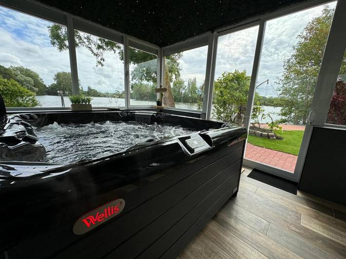 Maison de vacances pour 4 personnes, avec jardin et jacuzzi